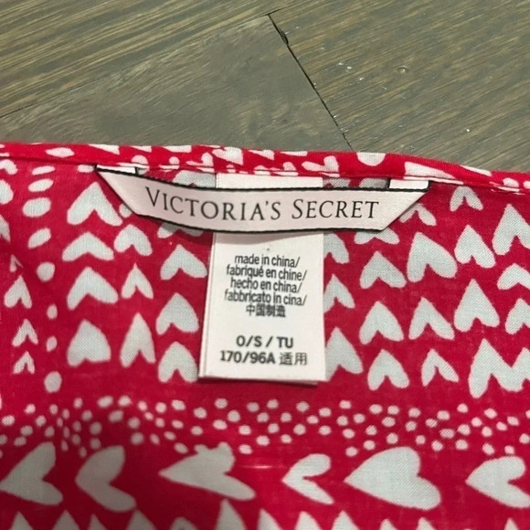 VICTORIA’S SECRET: Swimsuit Heart Cover-Up Robe - Size One Size - Picture 5 of 5
